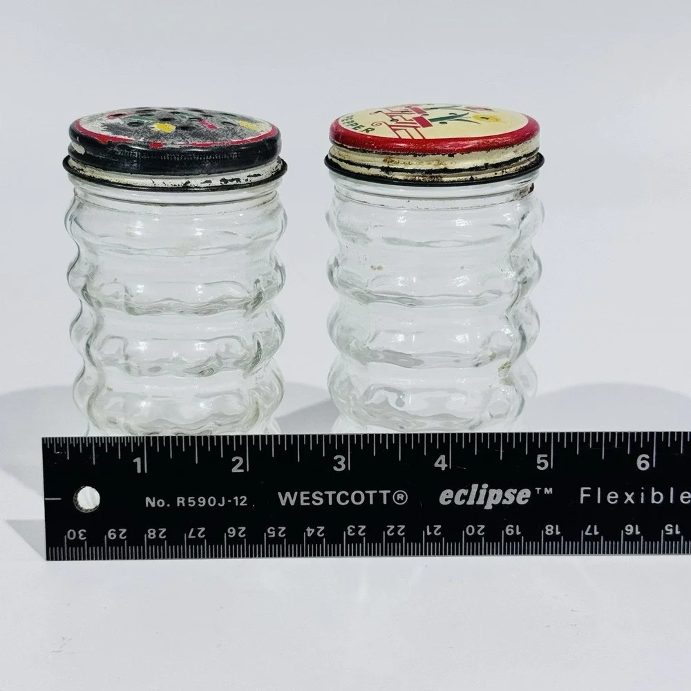 Vintage Anchor Hocking Tulip Beehive Ribbed Clear Glass Salt & Pepper Shaker Set